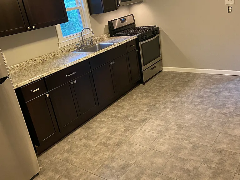 52 Phillips Rd #3 — Photo 9