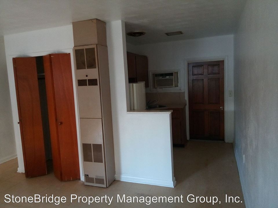 2nd image of 1135 Martha Dr