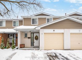 20 Carisbrooke Ct #20, Brampton, ON L6S 3K1