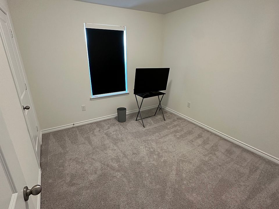 1st image of 4167 Carraway St