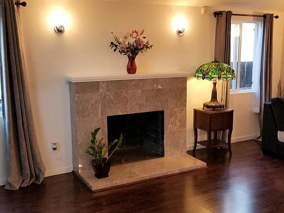 5th image of 2141 W 80th St