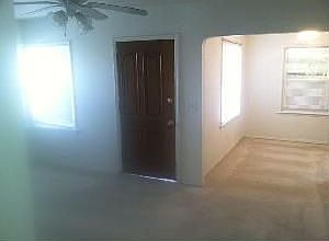 5th image of 4184 Kenmore Dr S