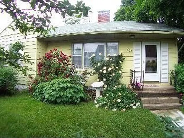 802 Adams St, Staunton, VA 24401