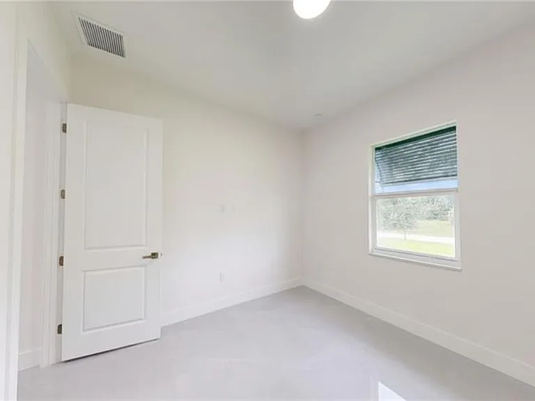6048 Stratton Rd — Photo 20