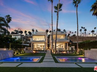 938-940 Palisades Beach Rd, Santa Monica, CA 90403