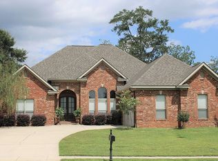 3255 McRae Dr, Mobile, AL 36695