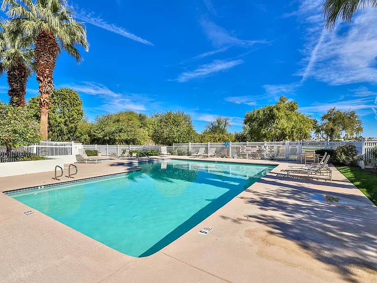 55764 Oak Tree — Photo 42