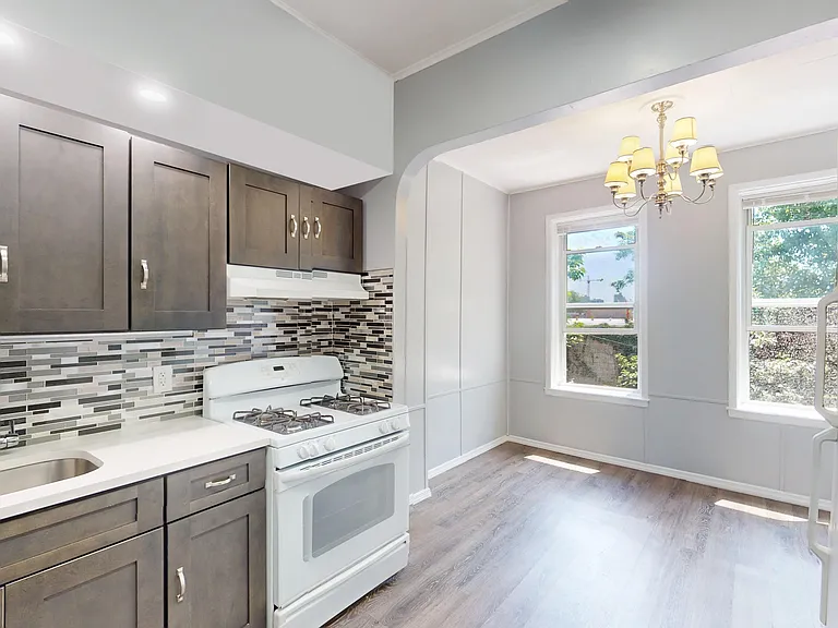 456 Dewitt Ave #2 — Photo 1