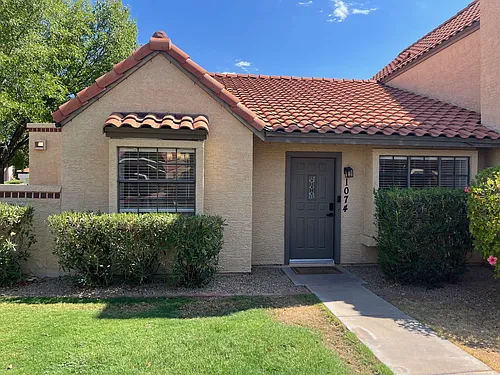 5704 E Aire Libre Ave Photo 1