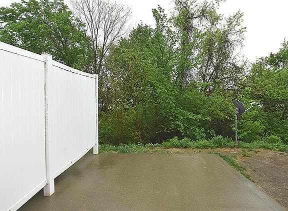 5th image of 13647 Oak Valley Dr