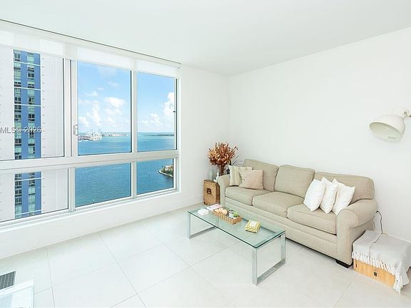 4th image of 300 Biscayne Blvd #T2814