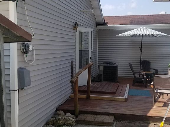 4th image of 549 Hustonville St
