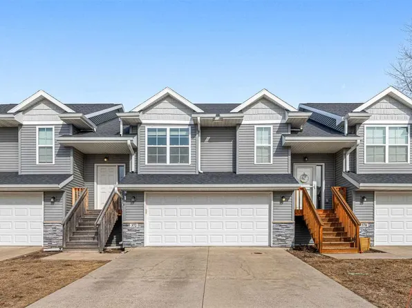 372 Tanglewood Dr, Solon, IA 52333