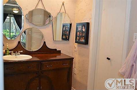5th image of 10725 Sandpiper Ln #23
