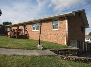 5705 Malvern Rd, Roanoke, VA 24012