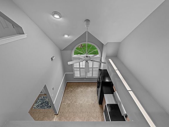 2nd image of 1020 Winged Foot Ct #1