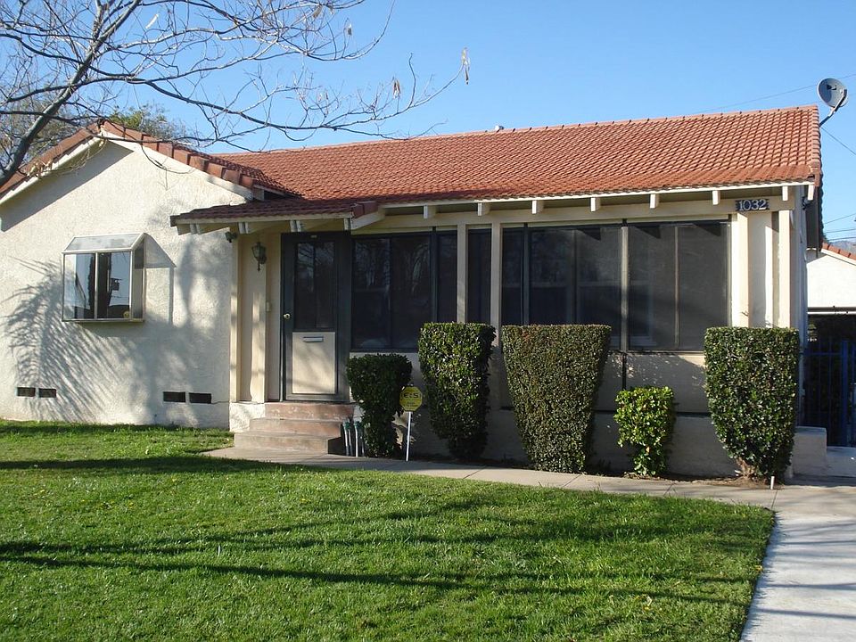 1st image of 1032 W 24th St