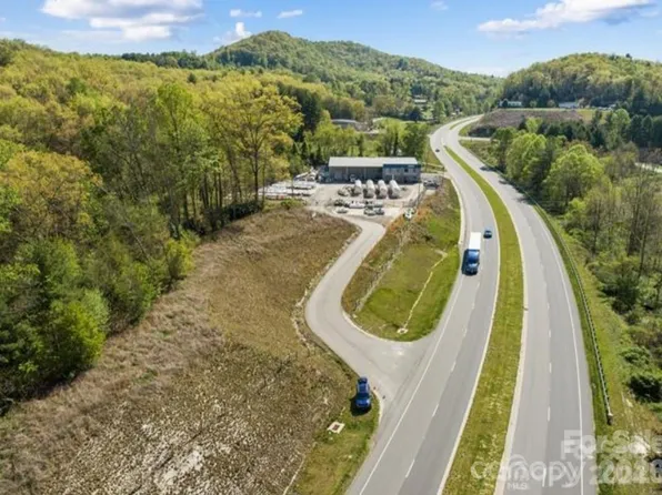 6045 E Us Highway 19e, Burnsville, NC 28714