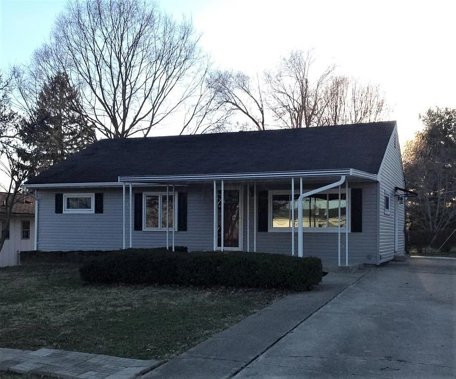 368 Pohlman Rd photo 1