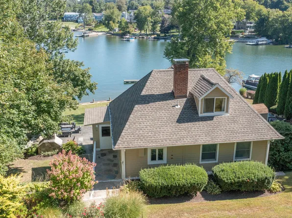 18 Shore Rd, Danbury, CT 06811