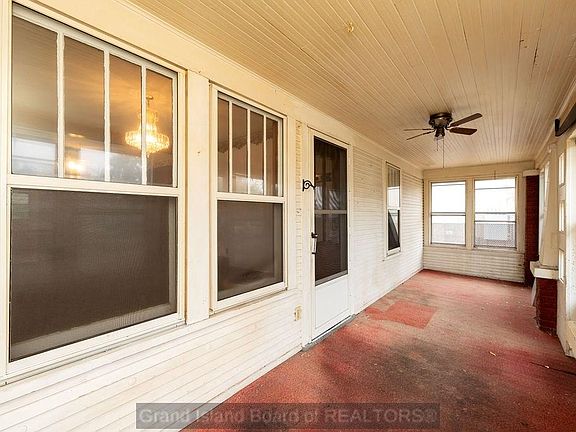 4th image of 1716 N Eddy St