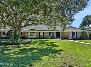 8653 Villa San Jose Dr E, Jacksonville, FL 32217
