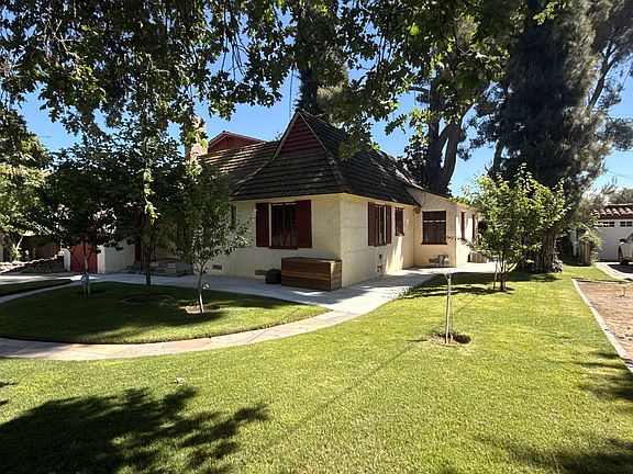 3rd image of 637 Adams Ave