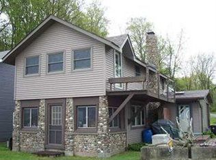 11227 Lake Rd, North East, PA 16428