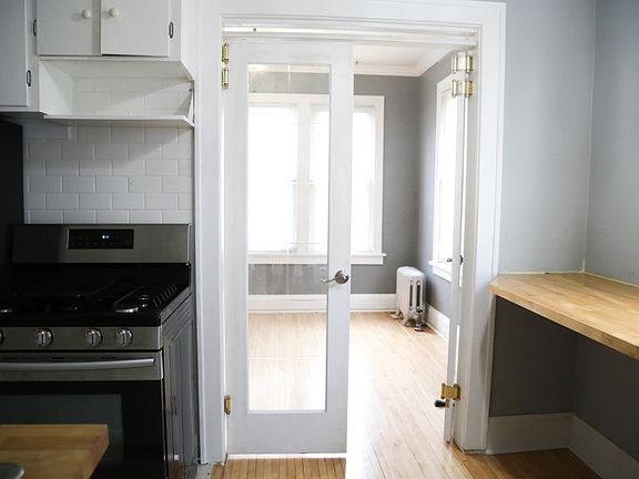 4th image of 20XX Harriet Ave