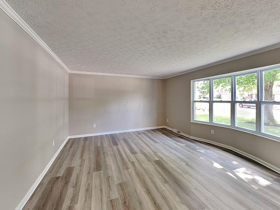 2nd image of 1030 Tiffany Dr