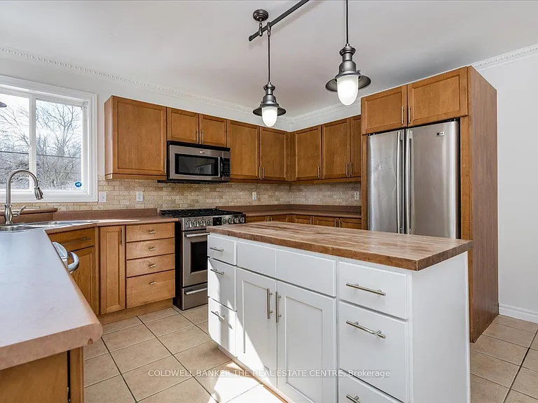 229 Sproule Dr — Photo 10