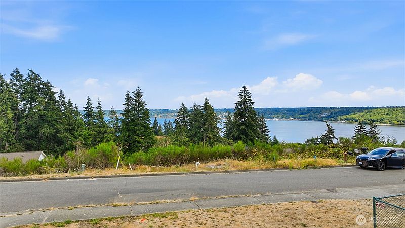 2nd image of 1633 & 1637 Sound Ridge Drive