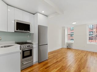 91 Christopher St #17A, New York, NY 10014