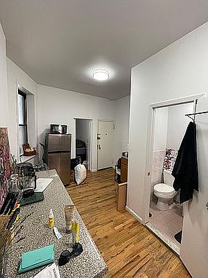 2nd image of 11 Stanton St #4A1