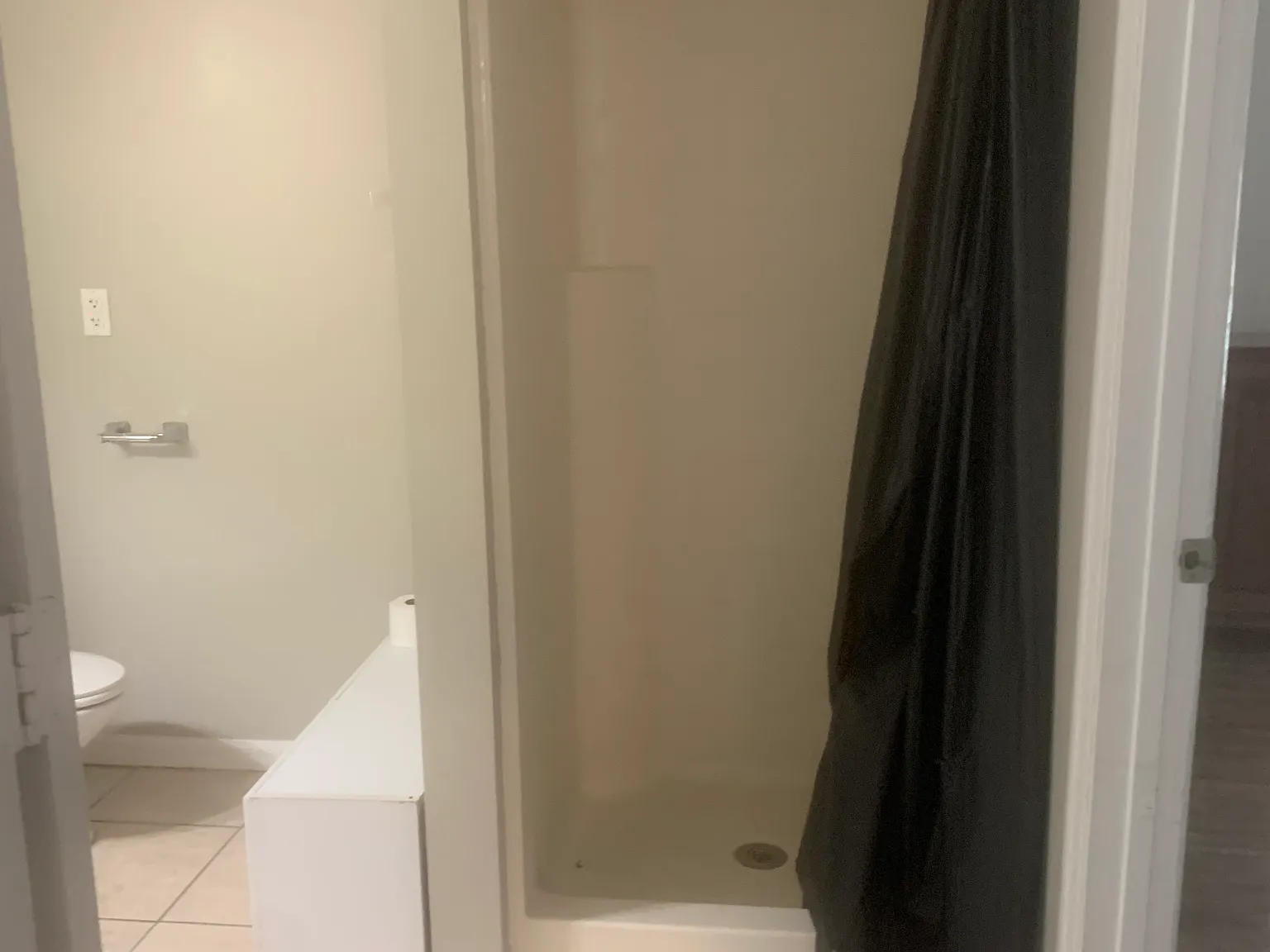 1 bed, 850 sqft, $1,000 — Photo 4