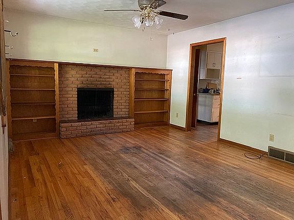 2nd image of 7011 Stearns St