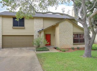 1800 Lightfoot Dr, Round Rock, TX 78681