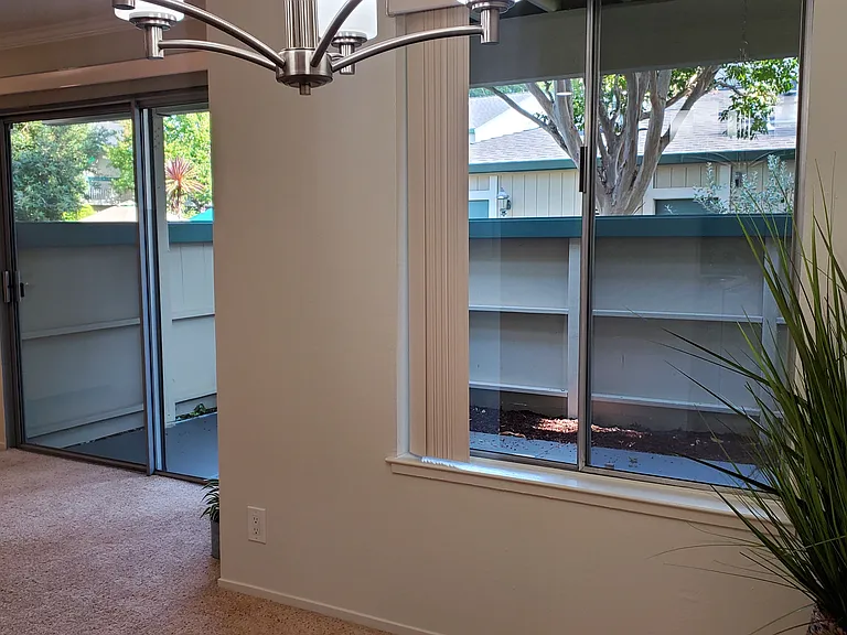 Live Oak Apartments — Photo 152