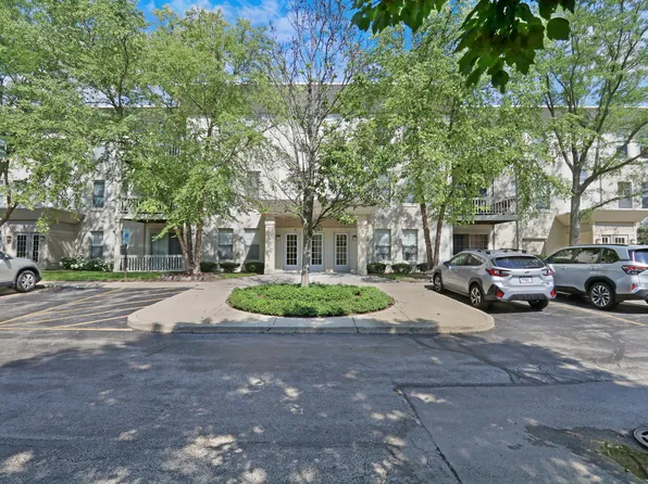 34451 N Old Walnut Cir Unit 205, Gurnee, IL 60031