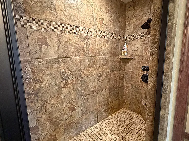 3813 Ethan Ave — Photo 12