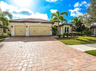 15320 Helmsdale Pl, Lakewood Ranch, FL 34202