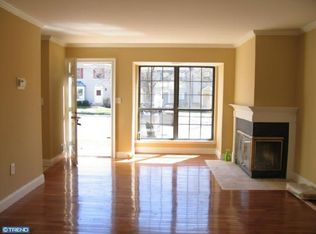 11 Wosniak Ct, Lawrence Township, NJ 08648