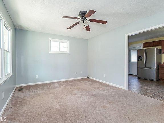 4th image of 162 Manors Mill Rd
