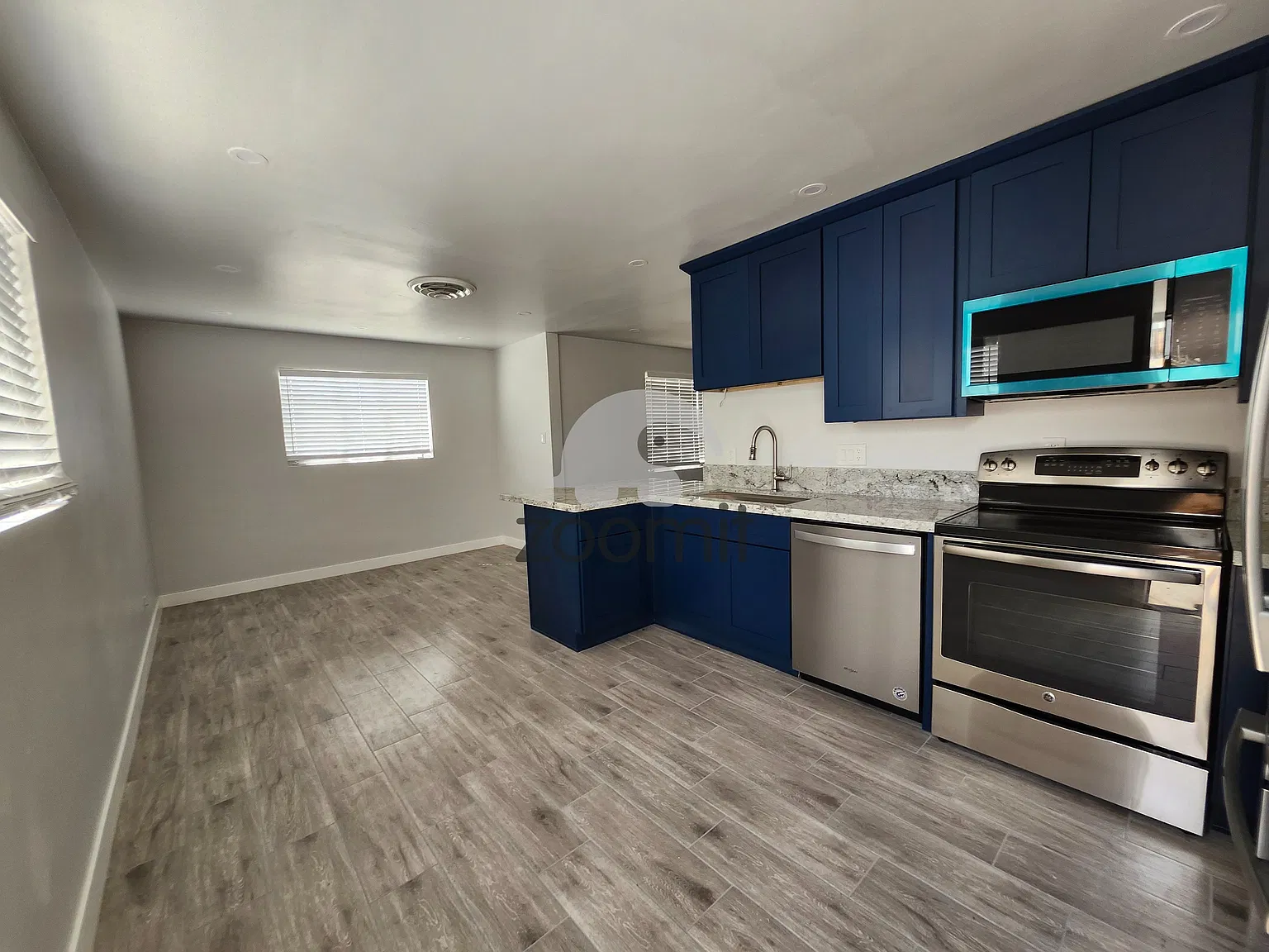 3 bed, 1180 sqft, $1,800 — Photo 3