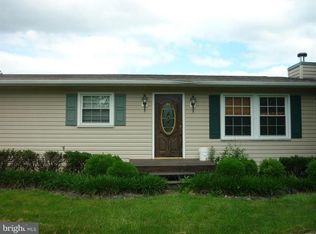 6732 Beach Rd, Warrenton, VA 20187