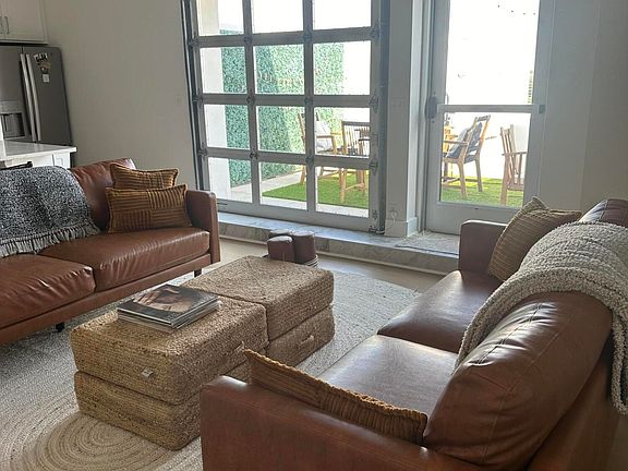 3rd image of 3207 Magnolia St #501