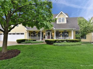 62 Gray St, St Charles, IL