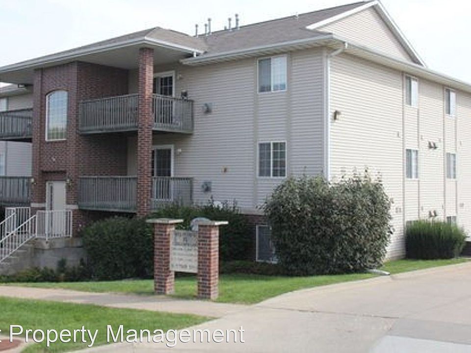 1st image of 1047 Westside Dr
