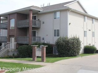 1047 Westside Dr, Iowa City, IA 52246
