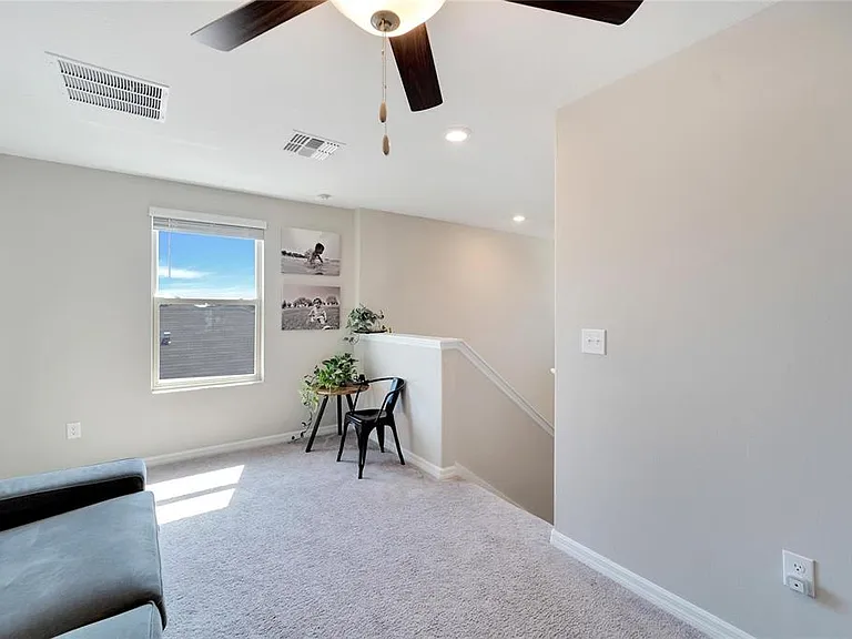 403 Royal Empress Dr — Photo 20